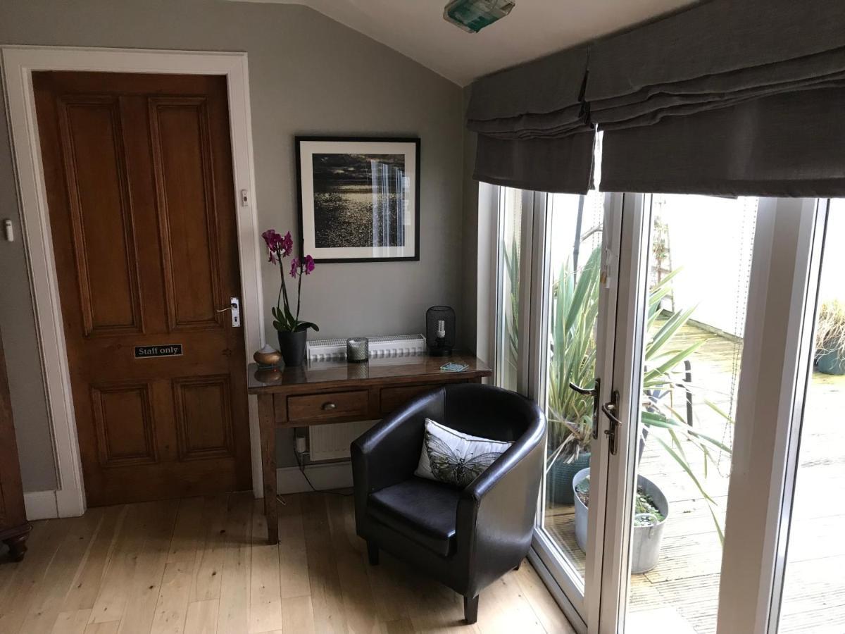 Bythesea Guest House Ер Екстер'єр фото